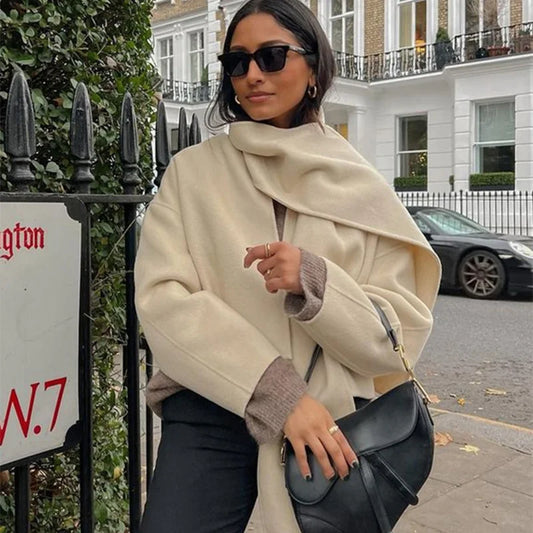 Noavé płaszcz otulający – niewymuszona elegancja i pełen komfort