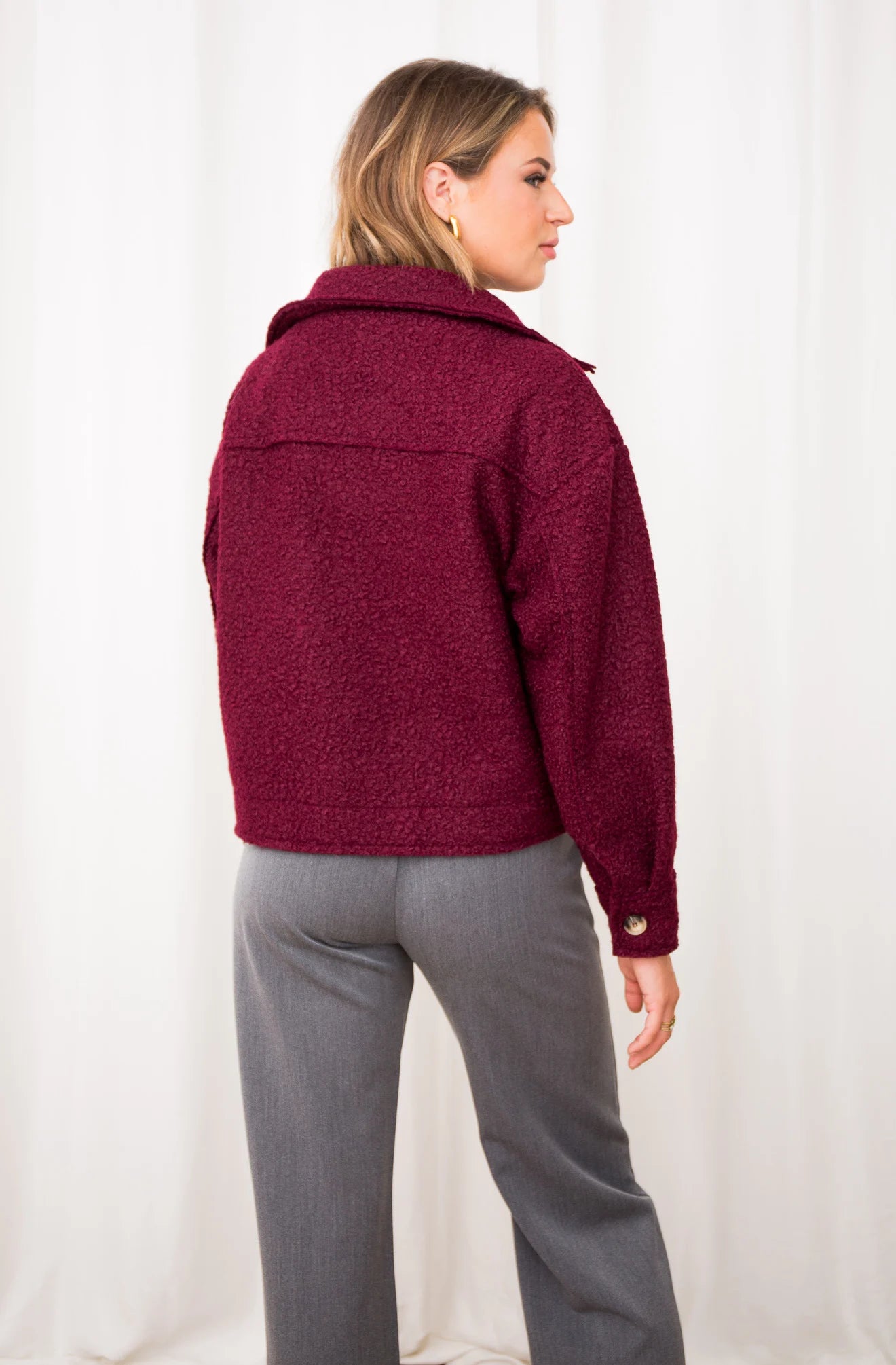 Liora Katana – Ponadczasowa klasa w nowoczesnym wydaniu